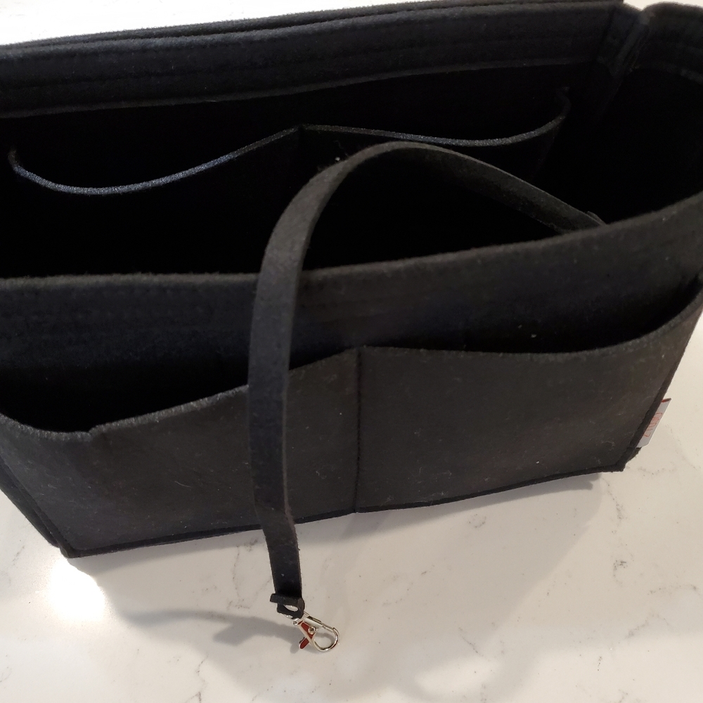 Bag organizer for large totes